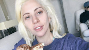 Lady Gaga sin maquillar